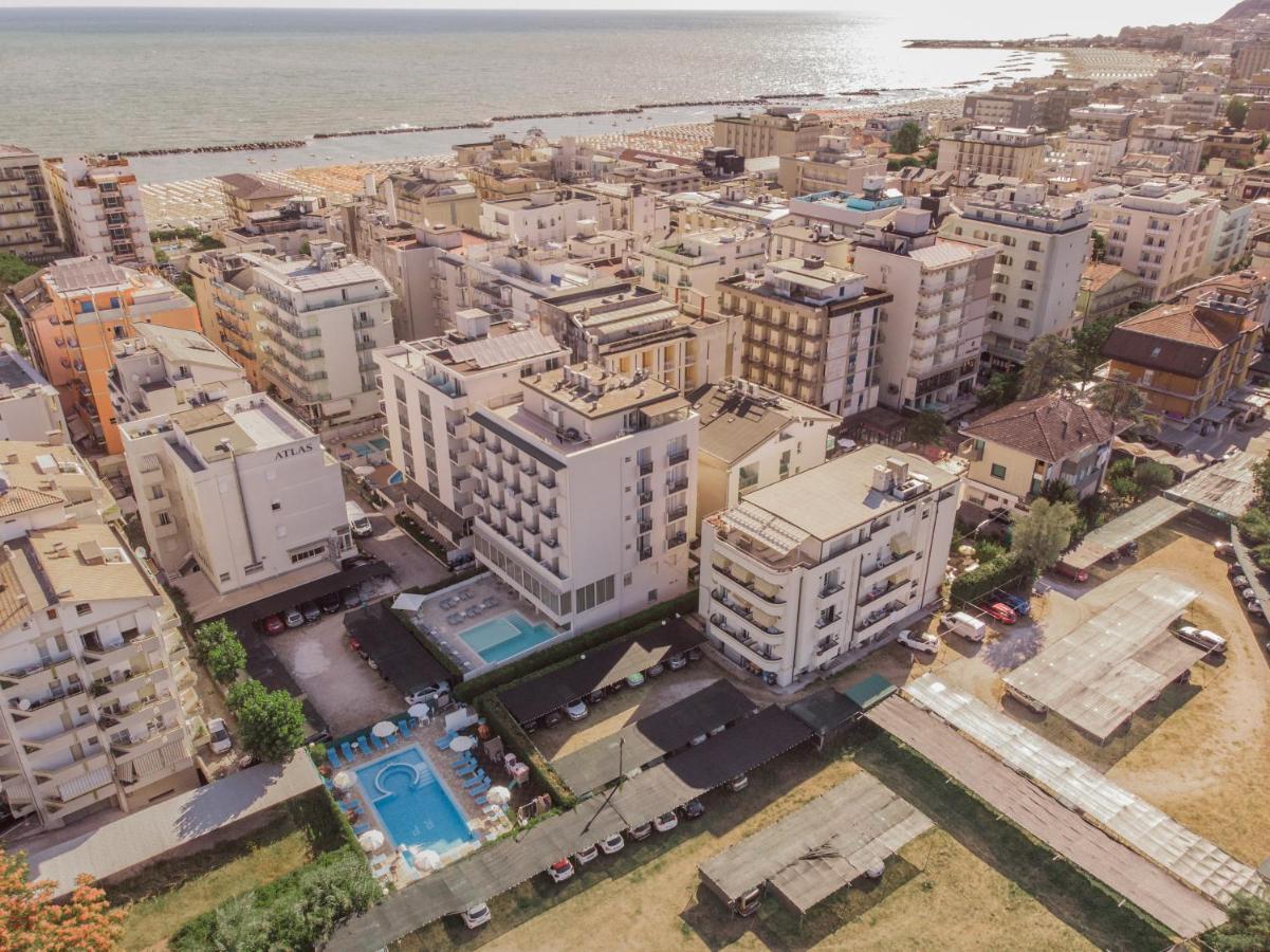 Residence Promenade Cattolica Exterior foto