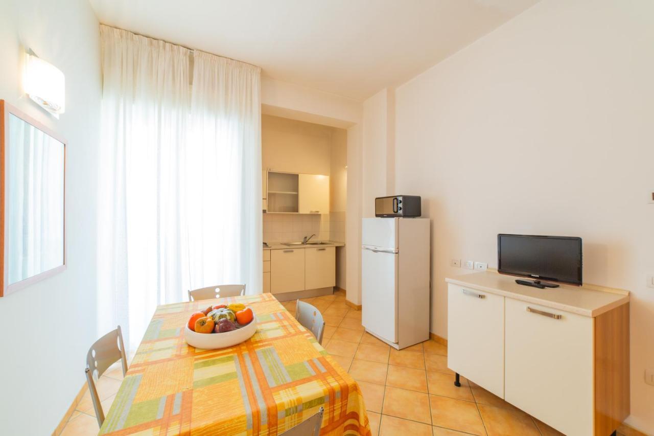Residence Promenade Cattolica Exterior foto